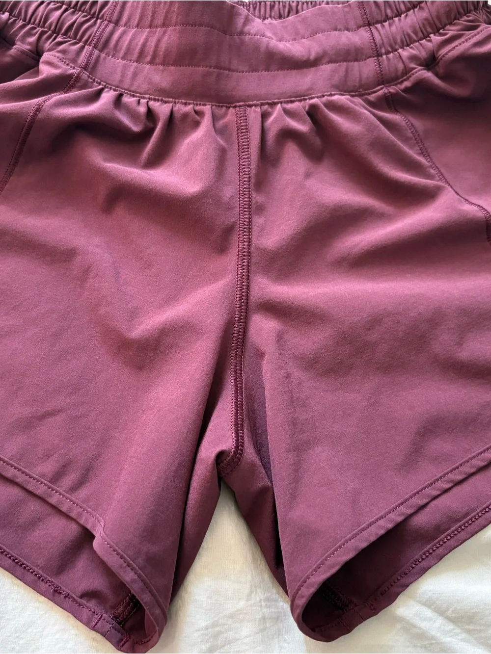 Lululemon Hotty Hot Size 4 Tall 4